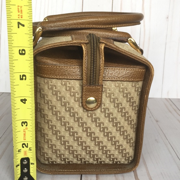 Authentic Vintage Gucci Boston Bag - Picture 4 of 8